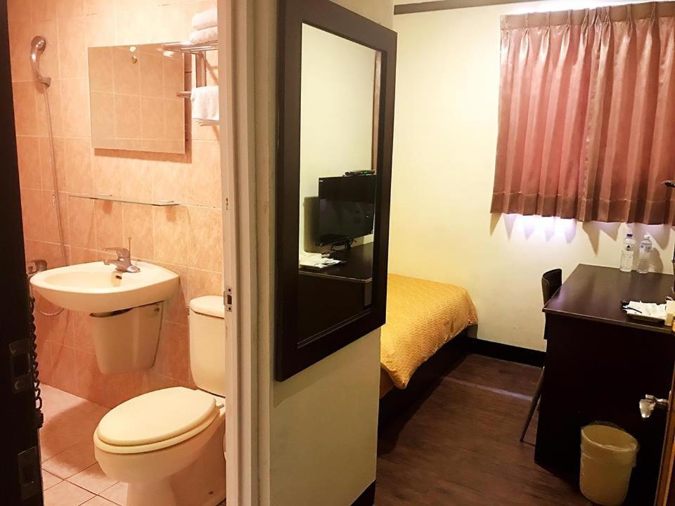 Holiday Business Hotel Taitung 외부 사진